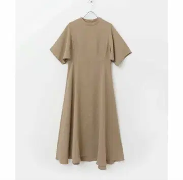 어반 리서치 플레어 슬리브 스티치 디자인 원피스