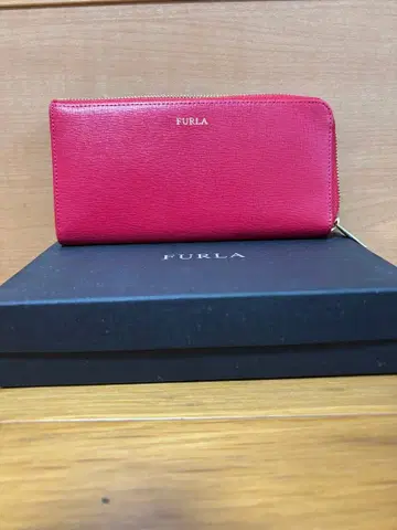 FURLA 레드 장지갑 새상품급