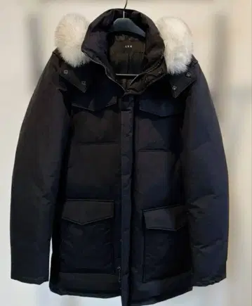 AKM 다운 코트 블랙