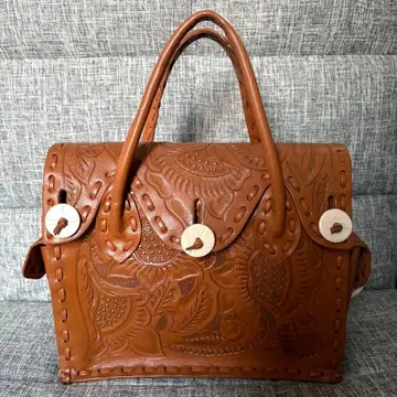 [새상품급] 그레이스 콘티넨탈 카빙 백 S 허니