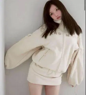 andmary Mary 로고 플리스 재킷 스커트