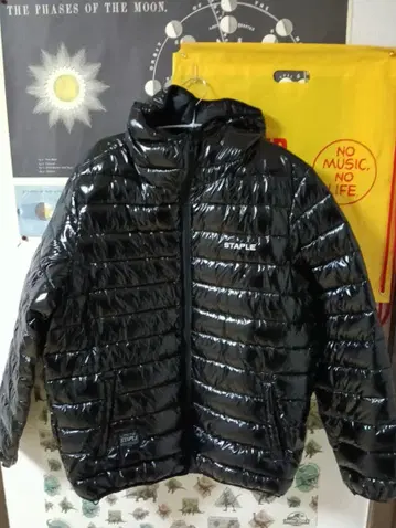 STAPLE 블랙 다운 자켓 L 사이즈
