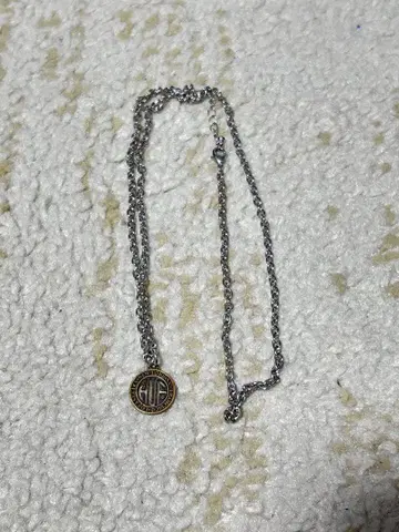 HUF 하프 목걸이 실버