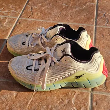 리복 지그키 네티카