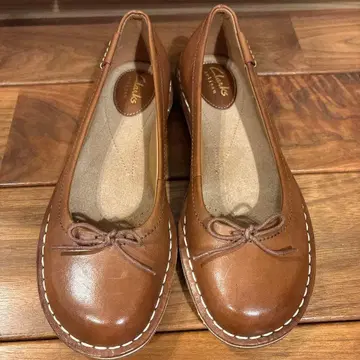 클락스 플랫슈즈 UK4