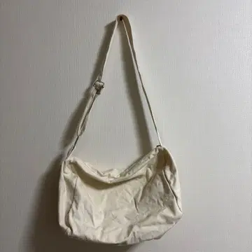 BARKYARD FAMILY 캔버스 숄더백