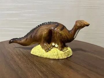 쥬라기 공원 마이아사우라 피규어 공룡