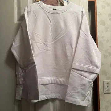 URCH RNA 화이트 긴팔 티셔츠 코튼 혼방