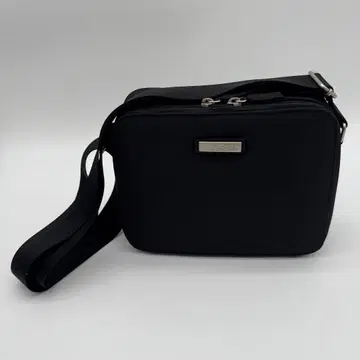 THE SUPERMODEL 블랙 숄더백