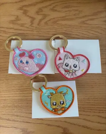 프리큐어 요정 올스타즈 자수 키링 vol 3 쿠루룬 코메코메 멘멘