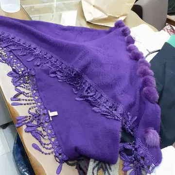 보라색 레이스 장식 스톨