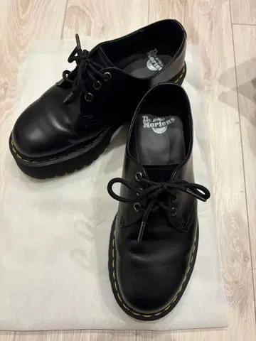 컨디션 최상 Dr.Martens 1461 QUAD 3홀 신발