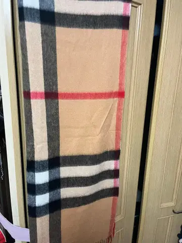 체크 무늬 스톨 머플러 베이지 블랙 빨간색