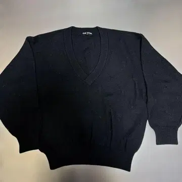 ONE STEP 블랙 V넥 니트 스웨터