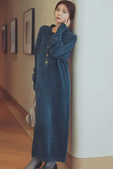 코코딜 22AW 몰얀 폴로 카라 변형 슬리브 니트 원피스 M