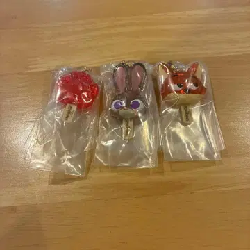 [ 24시간 이내 발송 ] 주토피아 가챠가챠 닉 주디 캔디