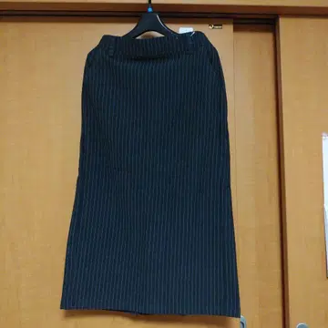 타469 새상품 스트라이프 타이트 스커트 블랙 보아 안감 따뜻한