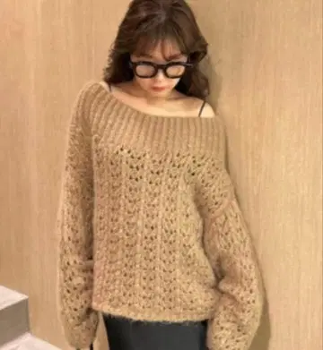 프레이 아이디 FRAY I.D 모헤어 오프숄더 풀오버 니트