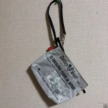 Disney Store 신문 스타일 핸드백