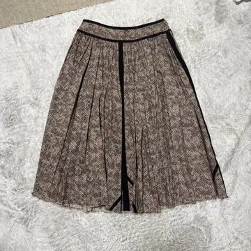 DRIES VAN NOTEN 플레어 스커트. 사이즈 36