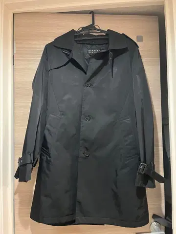 BARNEYS NEWYORK 충전솜 퀼팅 라이너 부착 싱글 트렌치코트