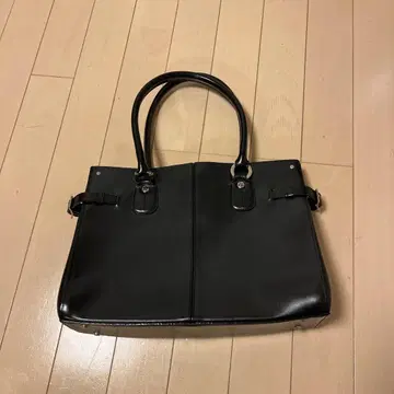 블랙 합성 피혁 토트백