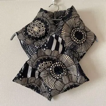 유니클로 마리메꼬 머플러 일본 미발매