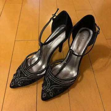 GRACE CONTINENTAL 펌프스