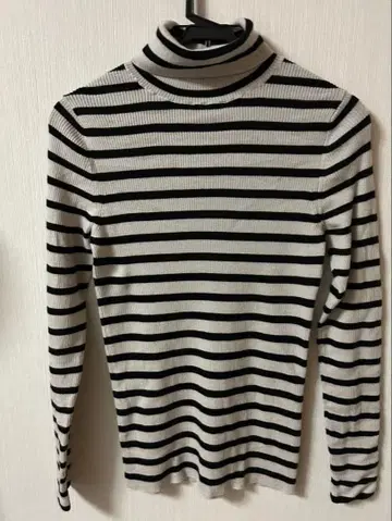 INDIVI 터틀넥 리브 스웨터