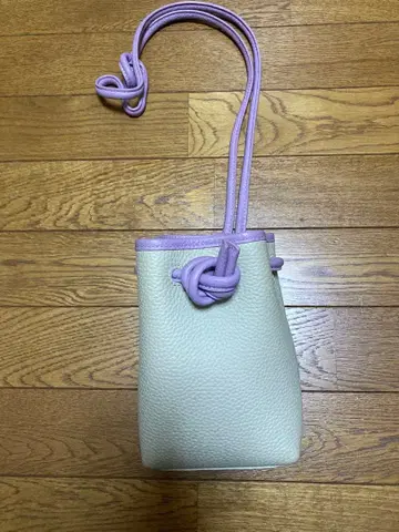 vasic 복조리형 숄더백 크림색 라벤더