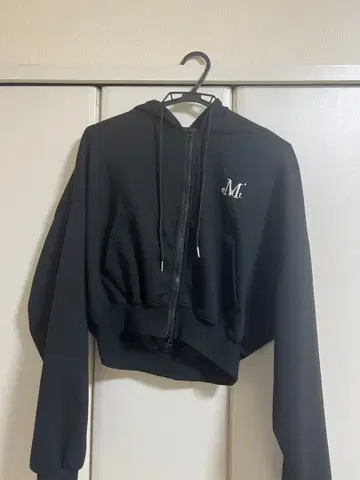 Mucent 블랙 블랙 후드티 지퍼 후드티