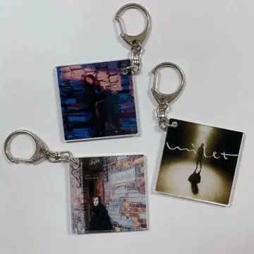 milet 재킷 사진 키링 3종