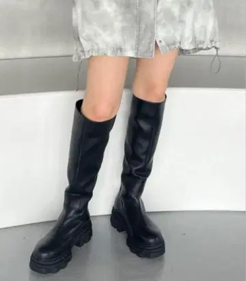 JEANASIS 러그 밑창 백 지퍼 롱 부츠 통굽 M 블랙