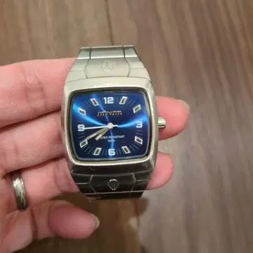 NIXON 아날로그 손목시계