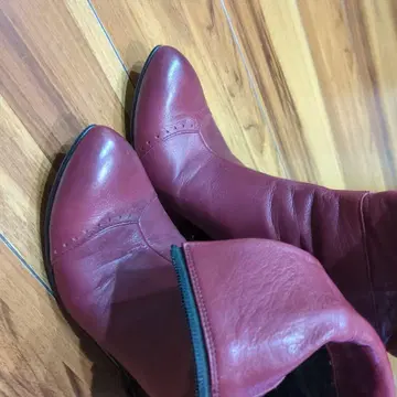 KATHARINE HAMNETT 빨간색 가죽 숏부츠