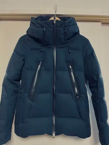 [데상트 얼터레인] 미즈사와 다운 자켓 마운테니어 여성용 네이비 L