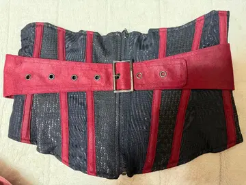 큐티 프래쉬 코르셋 미사용 새상품 잠시 팔리지 않으면 처분