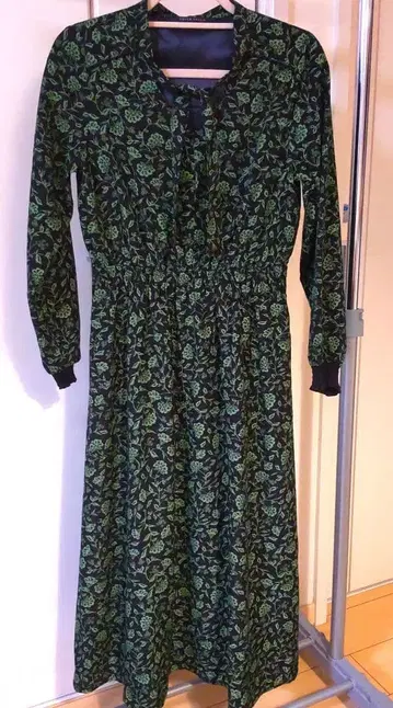 VEGA VEGA 꽃무늬 긴팔 롱 원피스