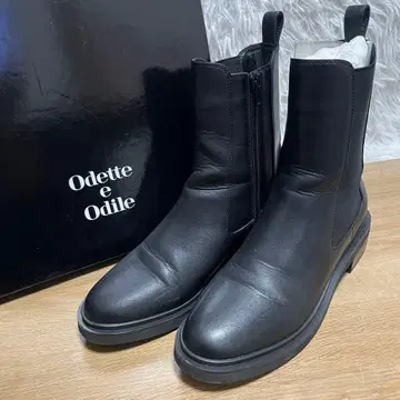 오데트 에 오딜 사이드 고어 부츠 블랙 24.5cm