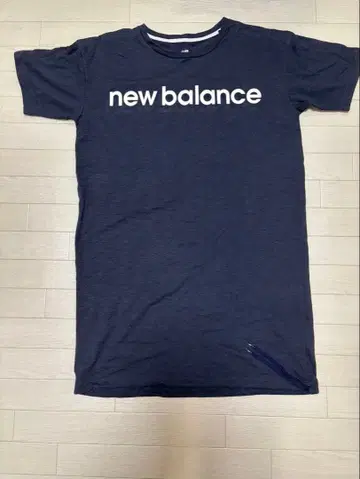 New Balance 뉴발란스 네이비 티셔츠/레깅스