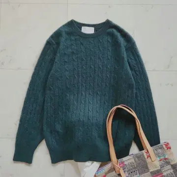 새상품급 뷰티&유스 캐시미어 100% 케이블 니트 짙은 녹색 다크 그린