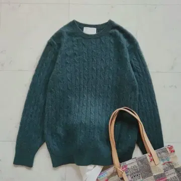 새상품급 뷰티&유스 캐시미어 100% 케이블 니트 짙은 녹색 다크 그린