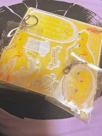 [ 레어! ] Limited Base 큐어에뚜왈 아크릴 세트