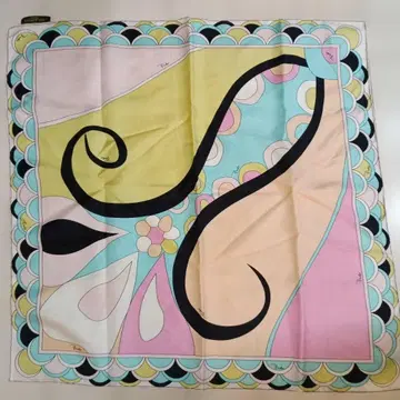 [ 새상품 ] 에밀리오 푸치 스카프