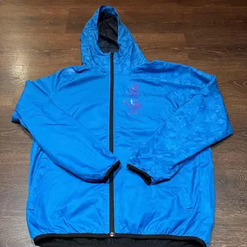 데상트 아우터 윈드 브레이커 L 사이즈 XGN