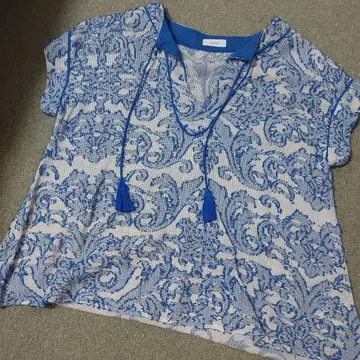 새상품급 메쉬 자카드 카프탄 스키퍼 블라우스