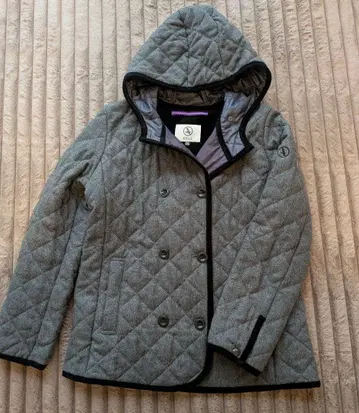 AIGLE 그레이 퀼팅 자켓 M 사이즈