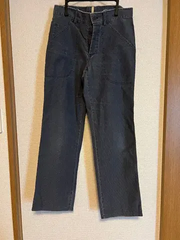 다크 그레이 스트레이트 데님 팬츠