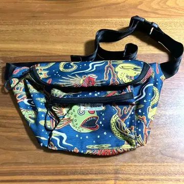 레인 스푸너 물고기 패턴 바디백 웨스트 파우치