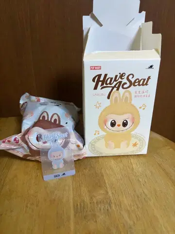 Have a Seat 시리즈 러브브 봉제 인형 펜던트 HEHE